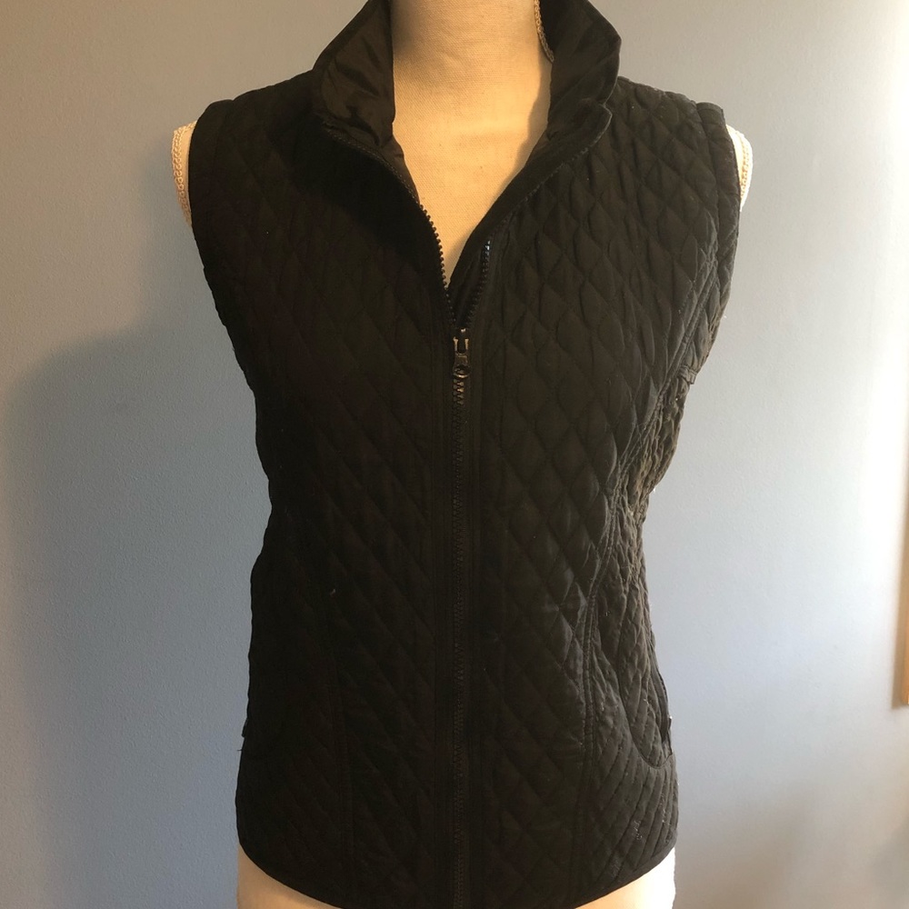 Black patterned puff vest